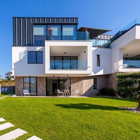 De Luxe Apartments Elisa Малинска Экстерьер фото