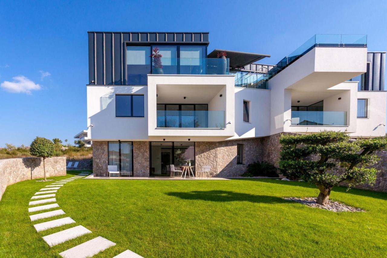 De Luxe Apartments Elisa Малинска Экстерьер фото